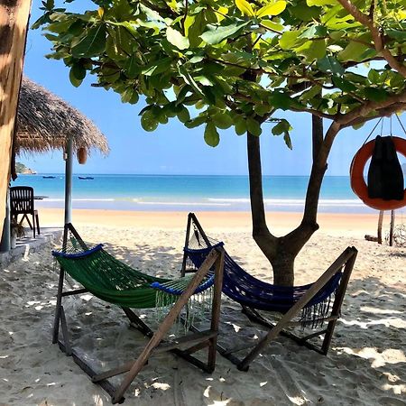 Robinson Beach Bungalow Vinh Hoa Exterior foto